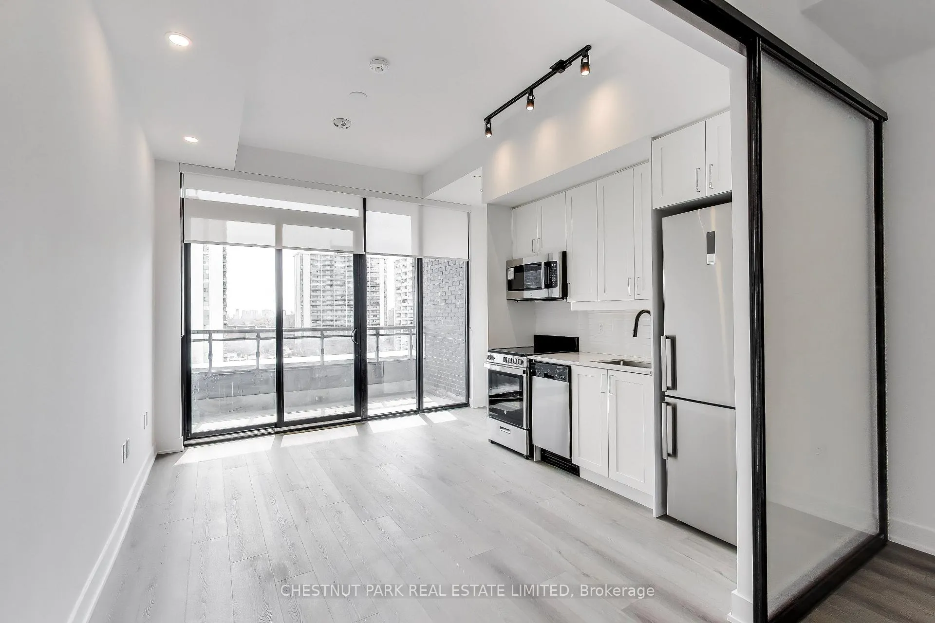 Photo 6 of Unit 609, 758 Dovercourt Road, Toronto, Dovercourt-Wallace Emerson-Junction — HOMEH