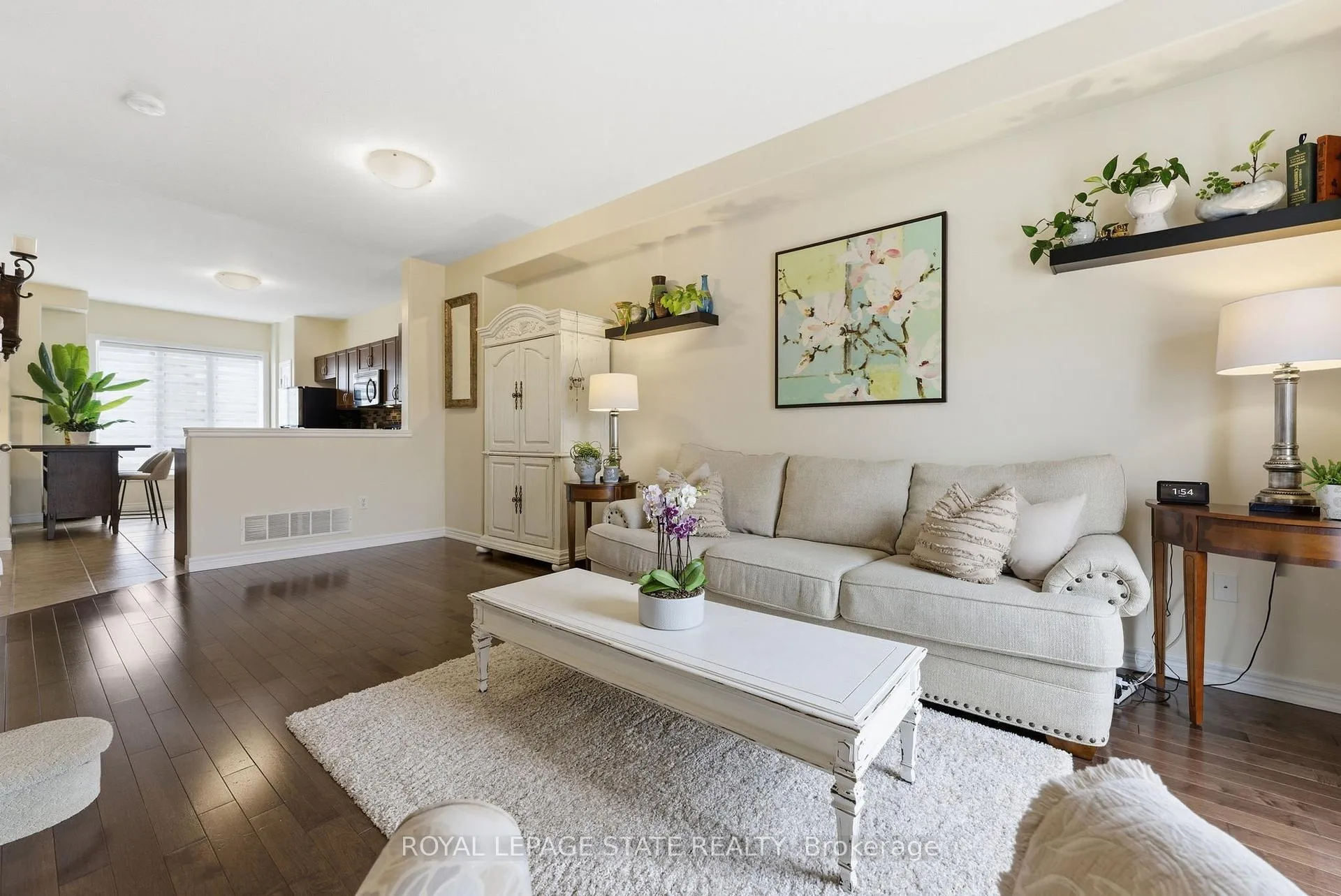 Photo 6 of 17 Hemlock Way, Grimsby, Grimsby West — HOMEH