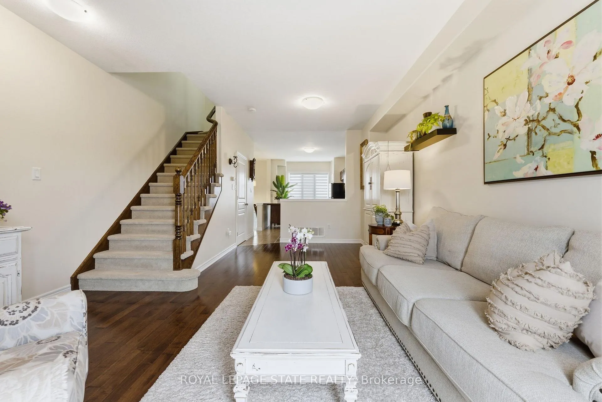 Photo 7 of 17 Hemlock Way, Grimsby, Grimsby West — HOMEH