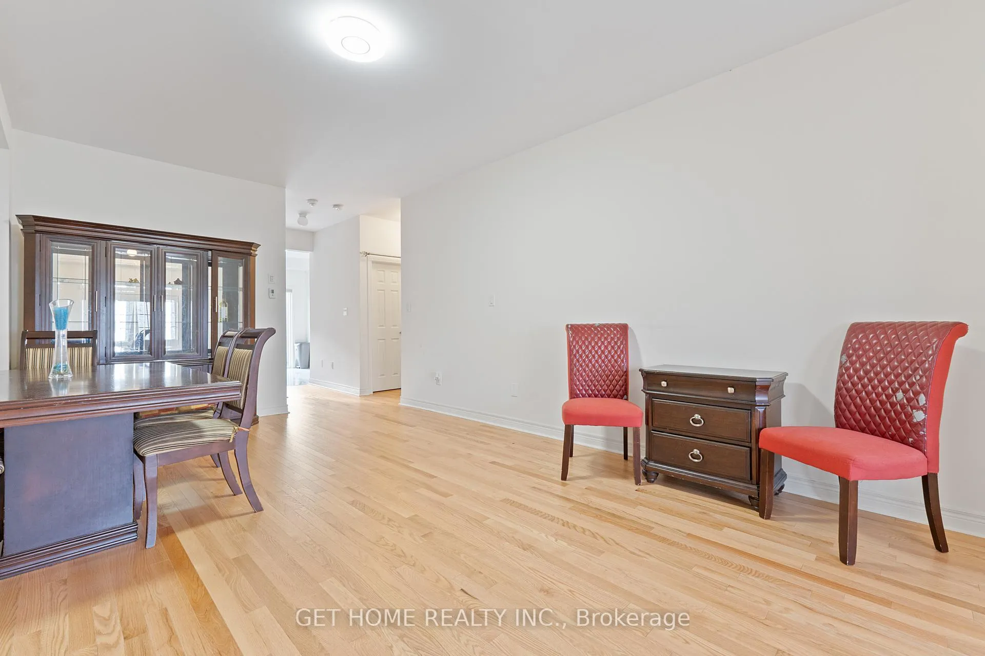 Photo 6 of 1212 Drinkle Crescent, Oshawa, Eastdale — HOMEH