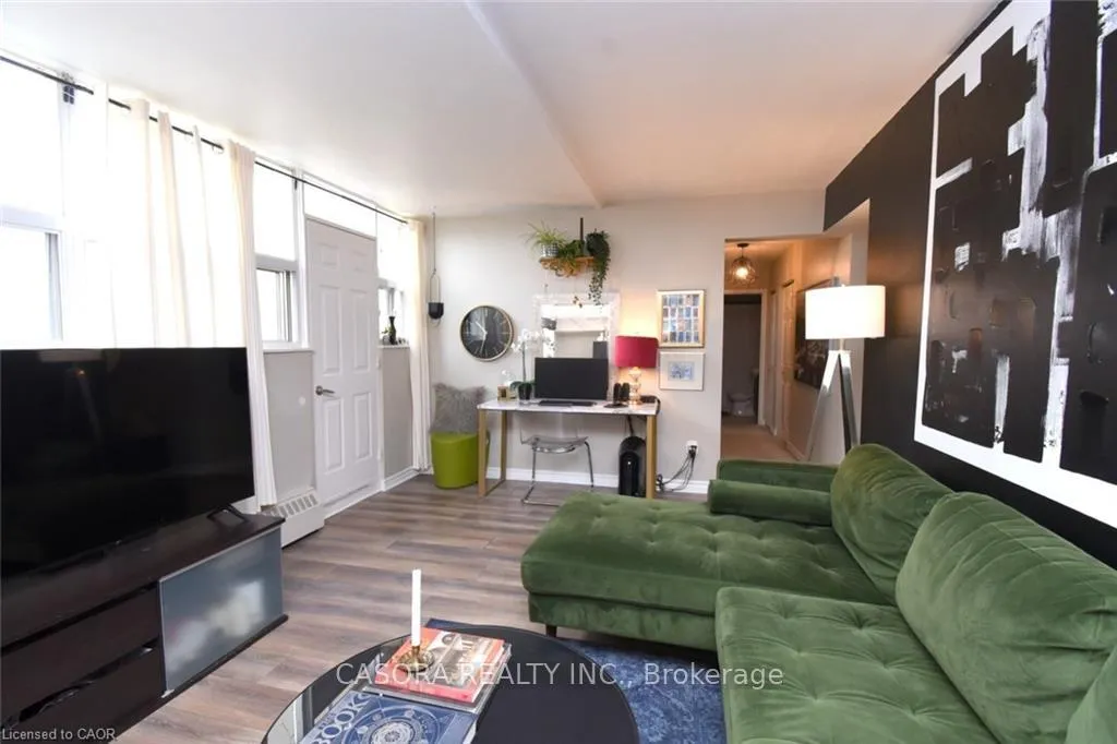 Photo 11 of Unit 11, 15 Nicklaus Drive, Hamilton, Vincent — HOMEH