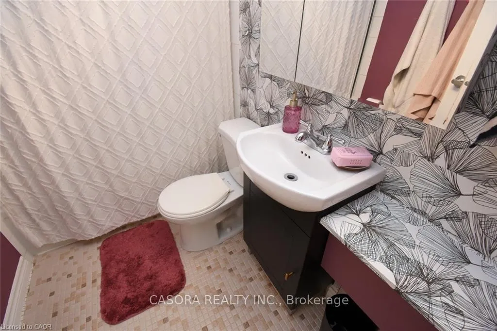 Photo 21 of Unit 11, 15 Nicklaus Drive, Hamilton, Vincent — HOMEH