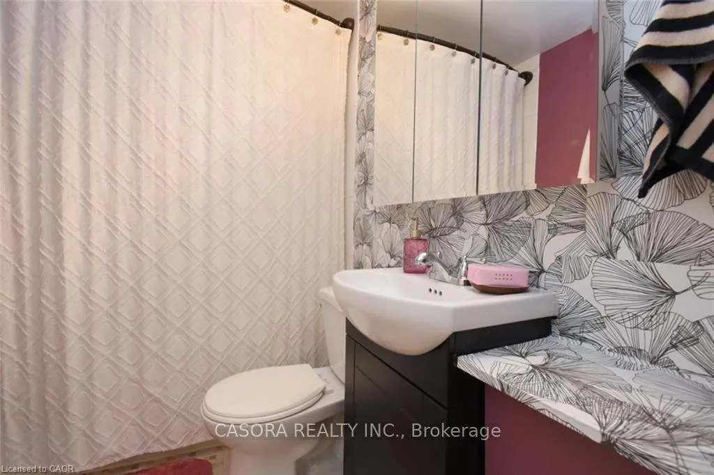 Photo 22 of Unit 11, 15 Nicklaus Drive, Hamilton, Vincent — HOMEH