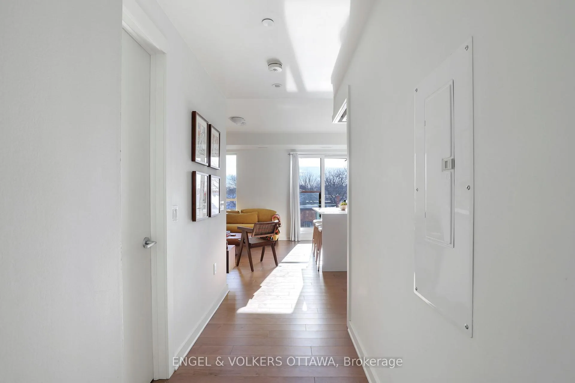 Photo 3 of Unit 308, 135 Barrette Street, Ottawa, Vanier — HOMEH