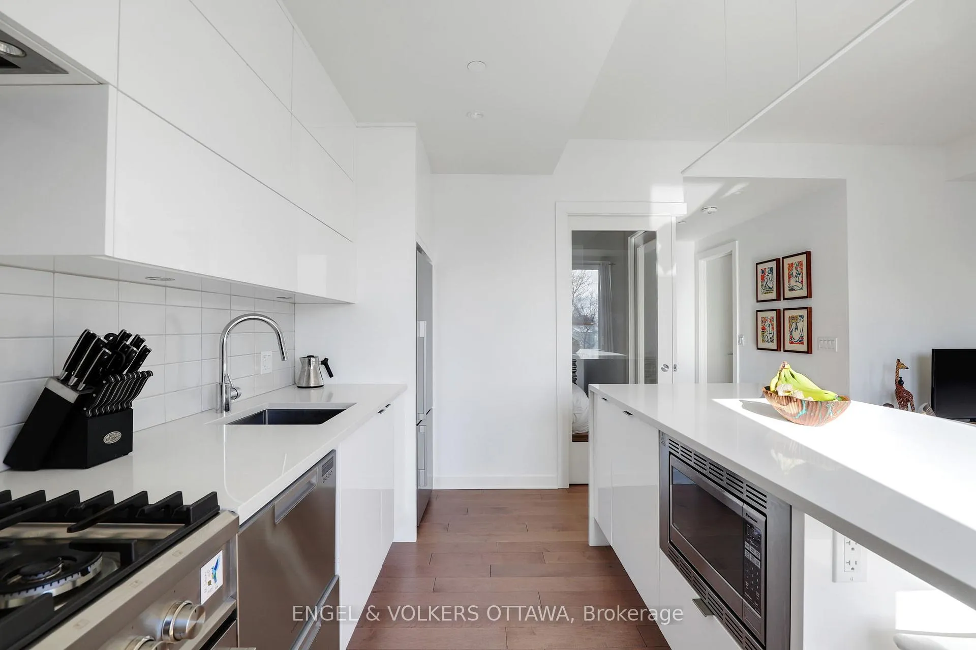 Photo 11 of Unit 308, 135 Barrette Street, Ottawa, Vanier — HOMEH