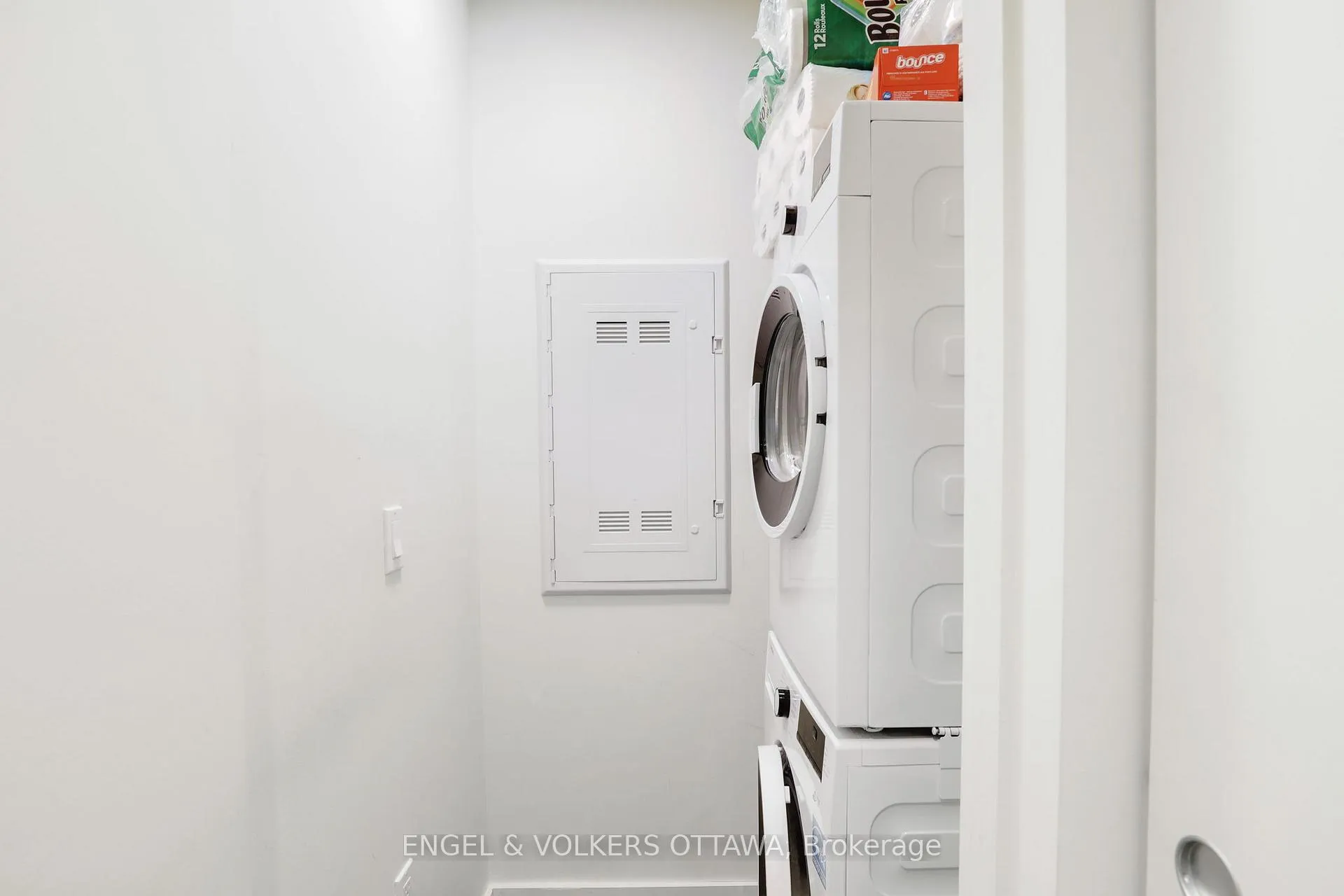 Photo 16 of Unit 308, 135 Barrette Street, Ottawa, Vanier — HOMEH