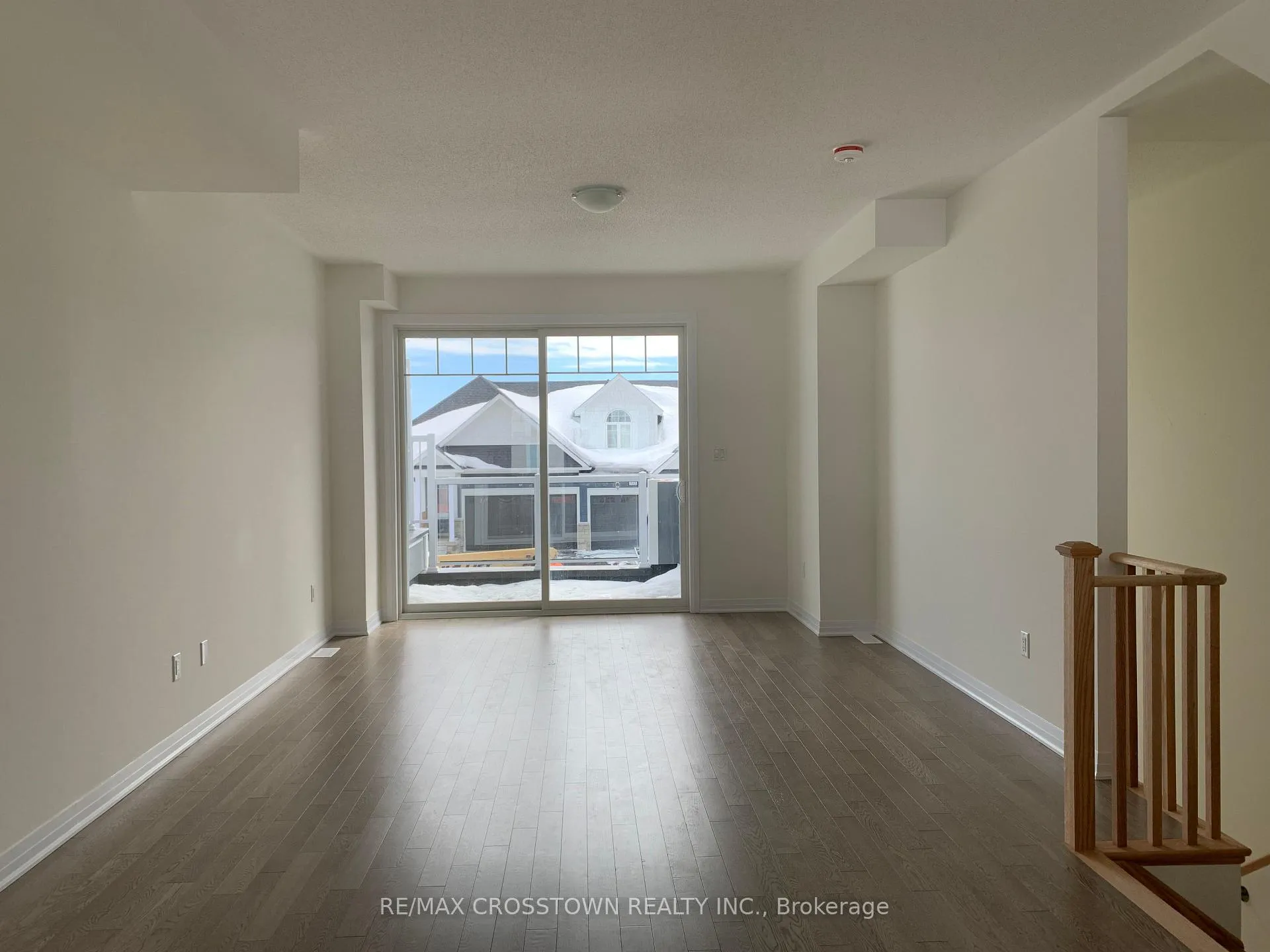 Photo 8 of 548 Hudson Crescent, Midland — HOMEH