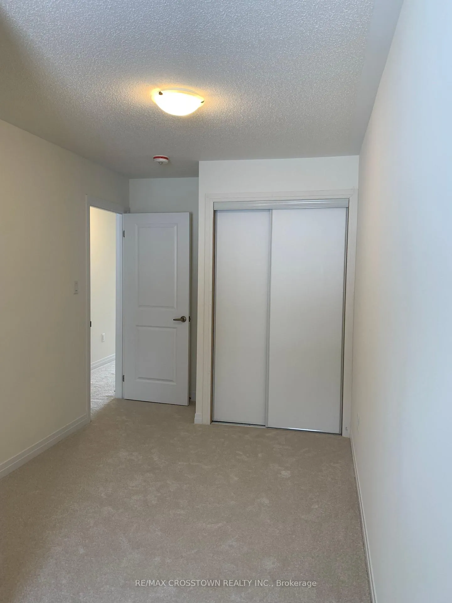 Photo 11 of 548 Hudson Crescent, Midland — HOMEH