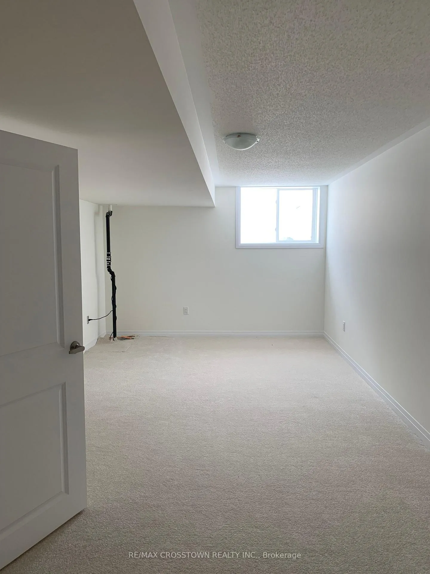 Photo 23 of 548 Hudson Crescent, Midland — HOMEH