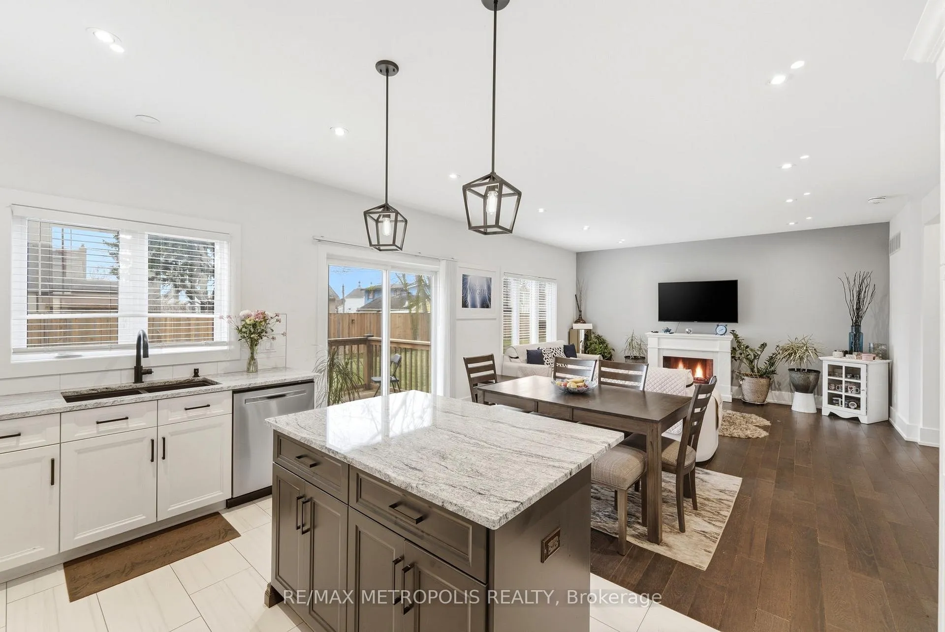 Photo 10 of 212 Iva Street, Welland, Lincoln/Crowland — HOMEH