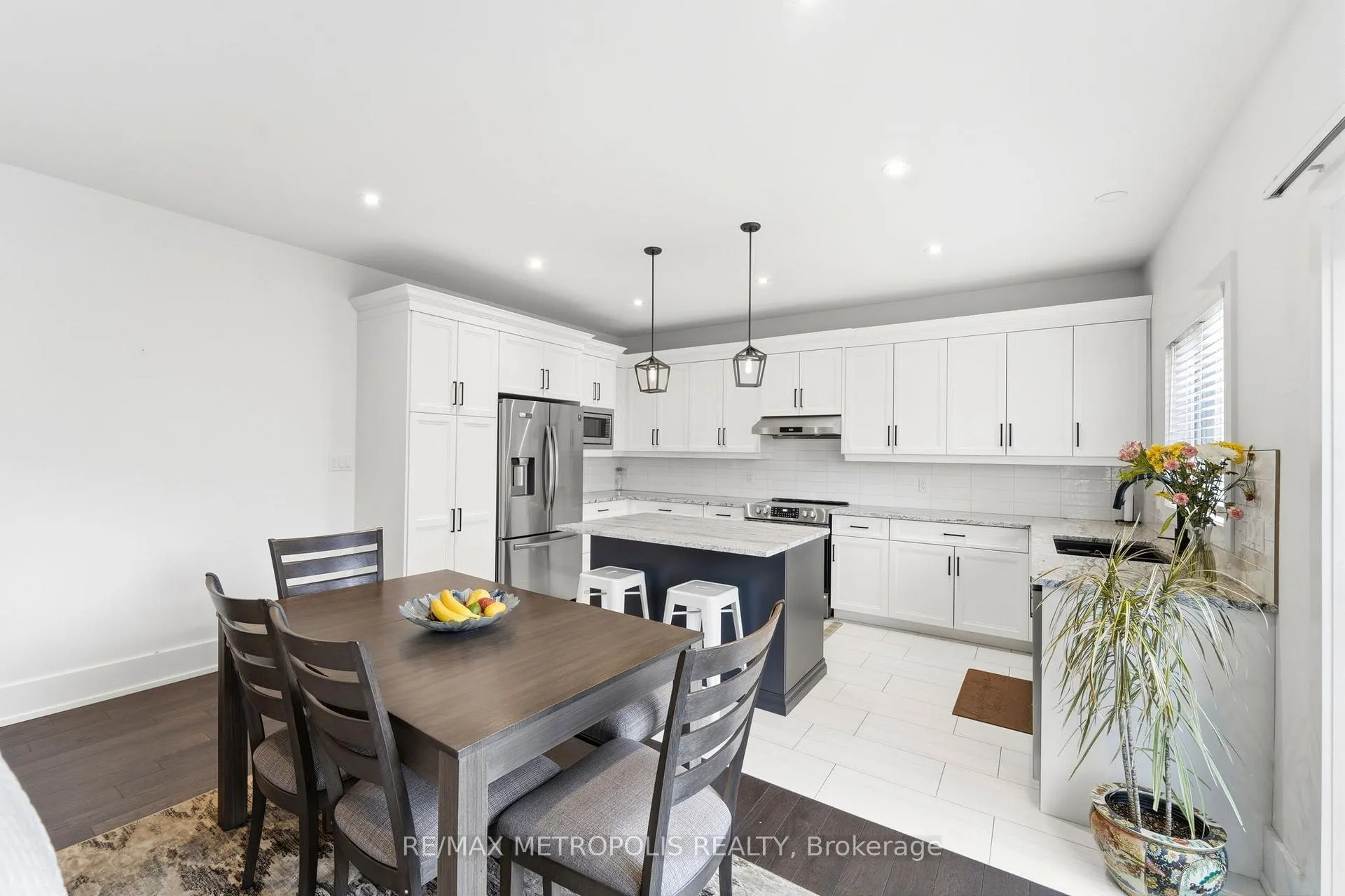 Photo 12 of 212 Iva Street, Welland, Lincoln/Crowland — HOMEH