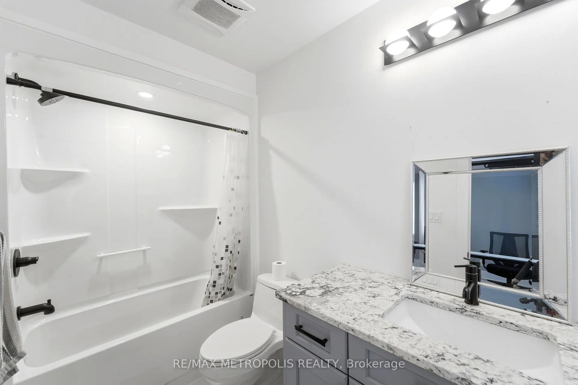 Photo 18 of 212 Iva Street, Welland, Lincoln/Crowland — HOMEH