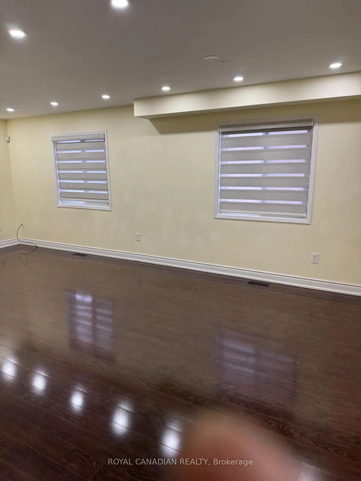 Photo 11 of 289 Edenbrook Hill Drive, Brampton, Fletcher's Meadow — HOMEH