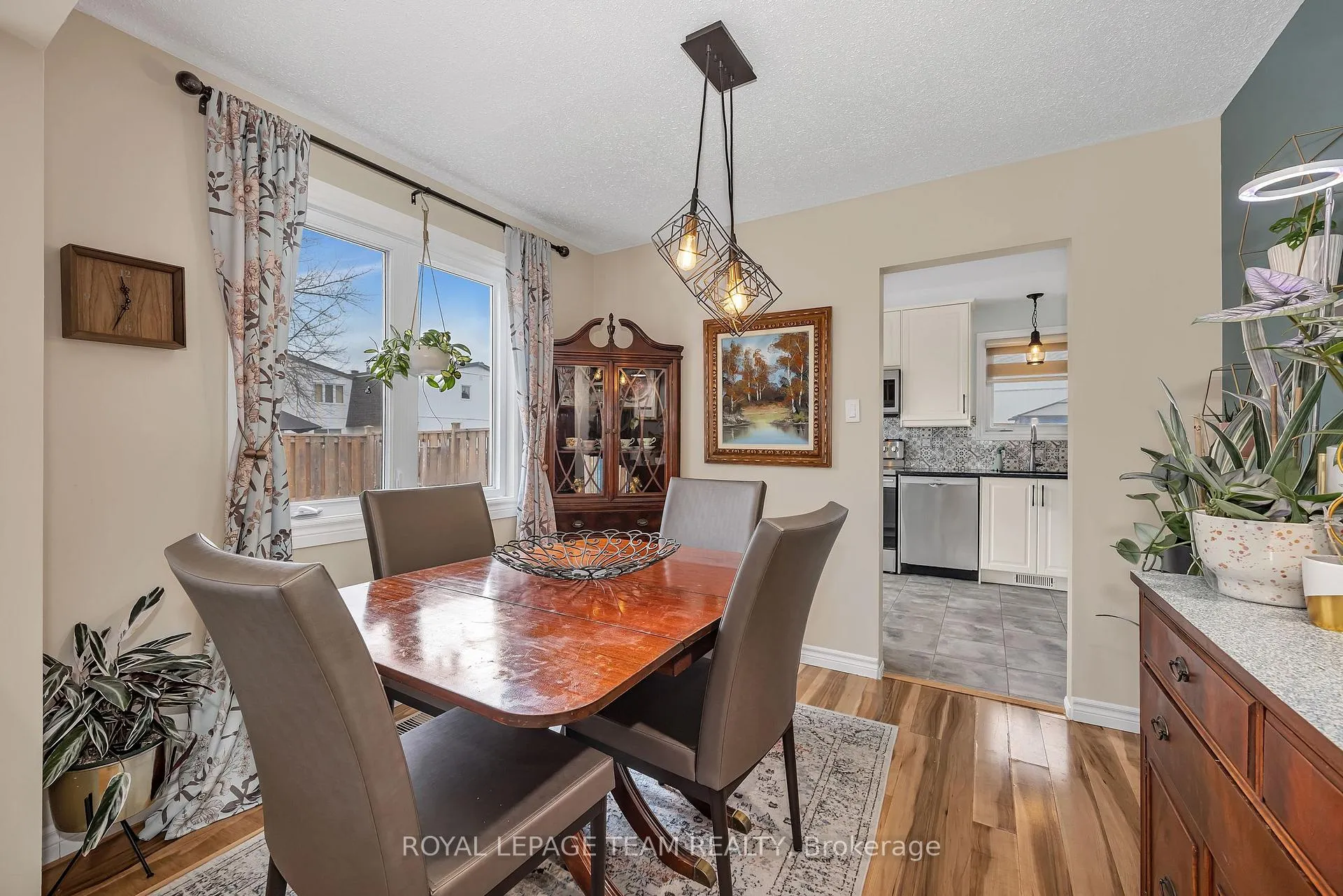 Photo 7 of Unit 123, 837 Eastvale Drive, Ottawa, Beaconwood — HOMEH