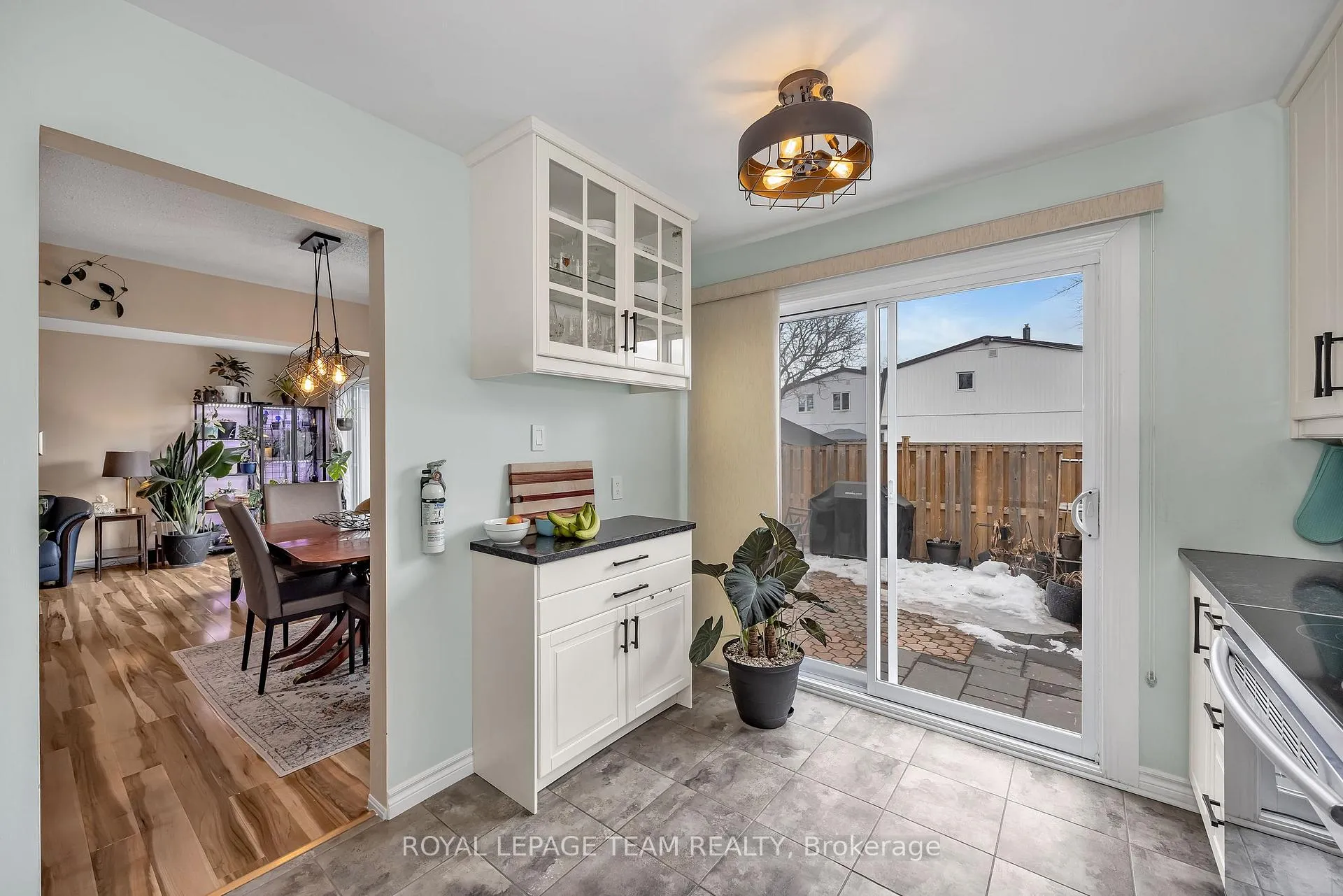 Photo 11 of Unit 123, 837 Eastvale Drive, Ottawa, Beaconwood — HOMEH