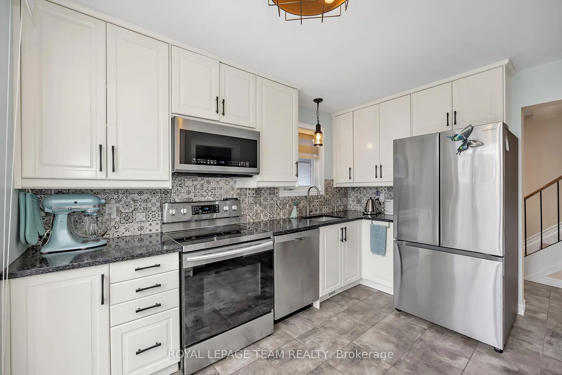 Photo 12 of Unit 123, 837 Eastvale Drive, Ottawa, Beaconwood — HOMEH