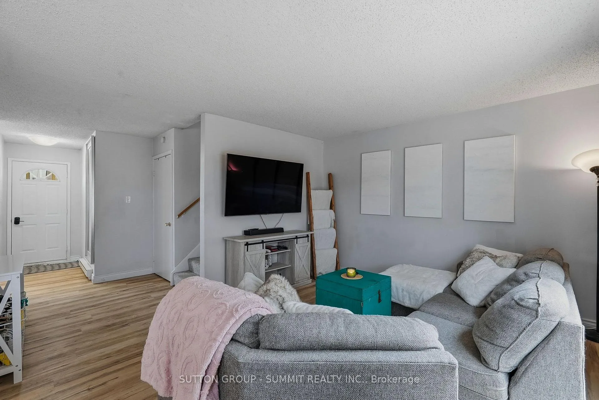 Photo 14 of 16 Lamson Crescent, Owen Sound — HOMEH
