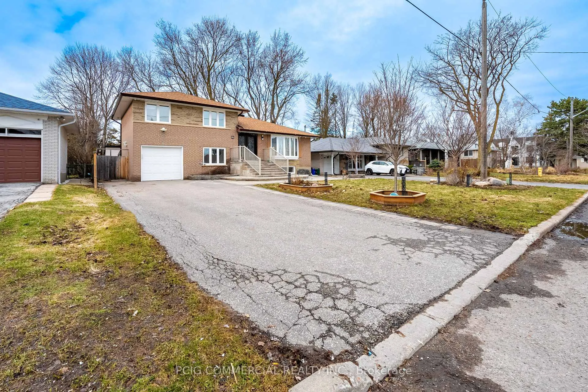 Photo 7 of 84 Lincoln Green Drive, Markham, Bullock — HOMEH