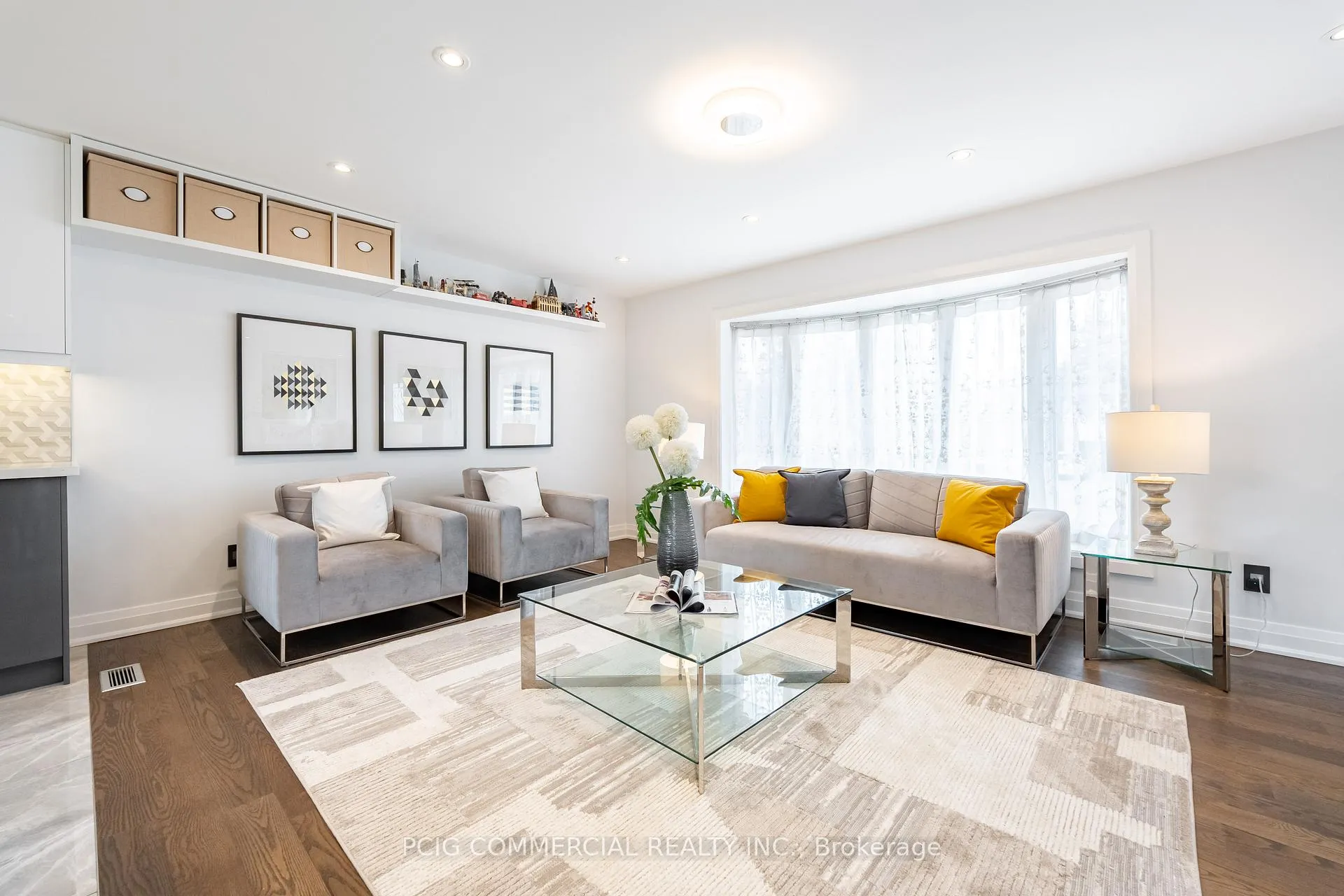 Photo 12 of 84 Lincoln Green Drive, Markham, Bullock — HOMEH