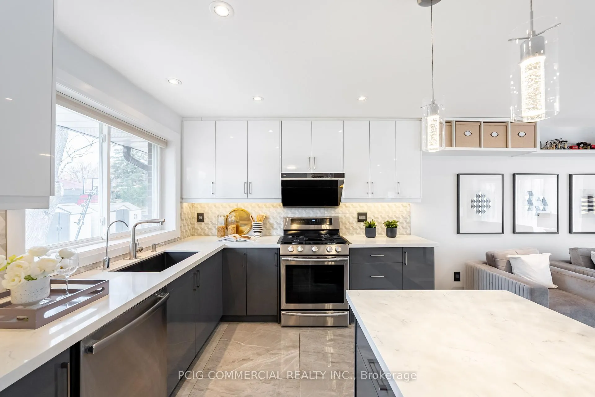 Photo 18 of 84 Lincoln Green Drive, Markham, Bullock — HOMEH