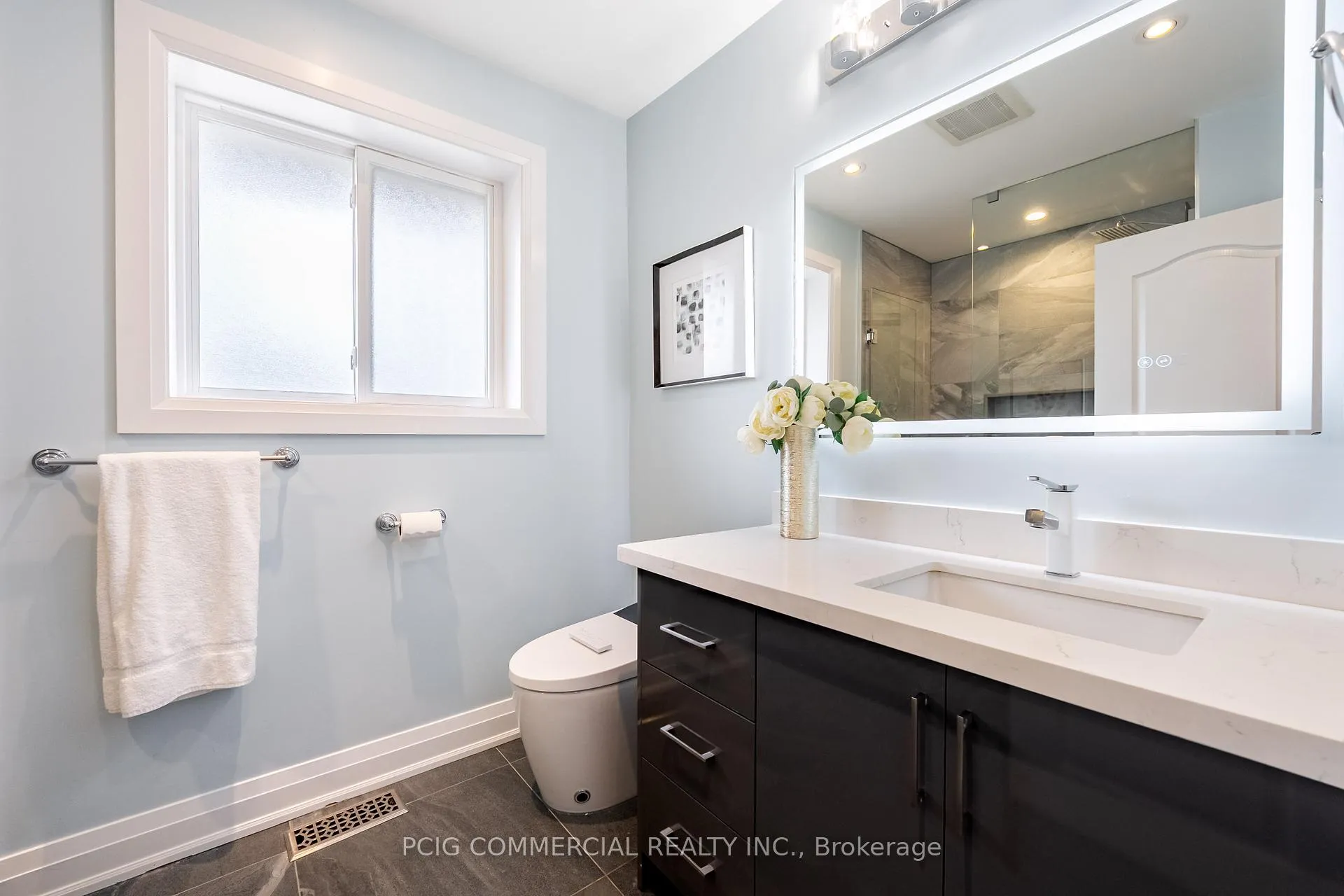 Photo 30 of 84 Lincoln Green Drive, Markham, Bullock — HOMEH
