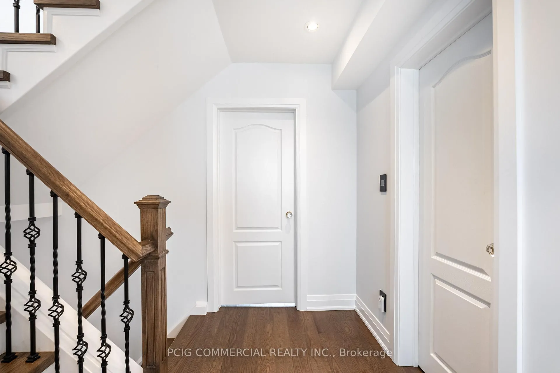 Photo 33 of 84 Lincoln Green Drive, Markham, Bullock — HOMEH