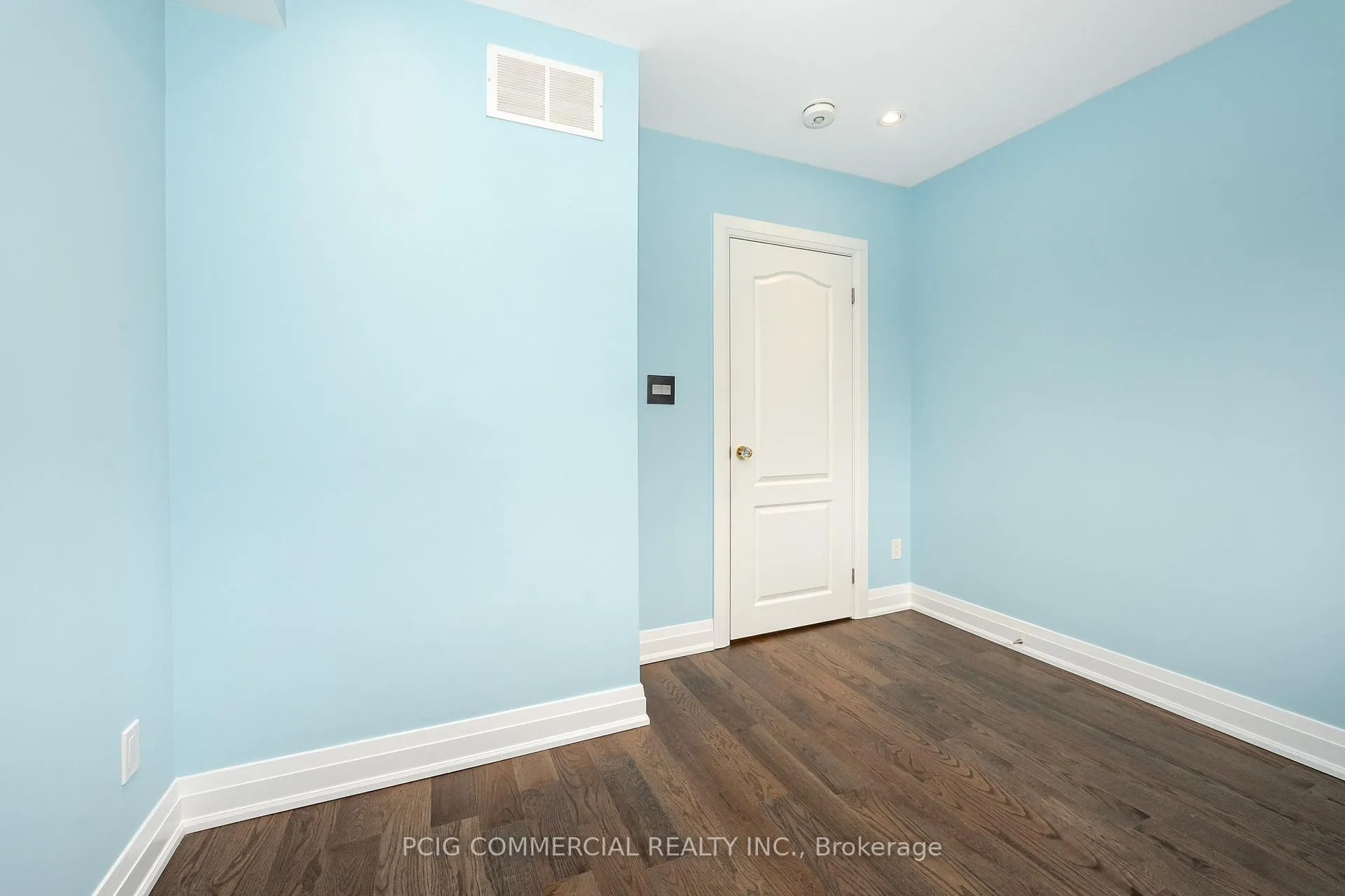 Photo 42 of 84 Lincoln Green Drive, Markham, Bullock — HOMEH