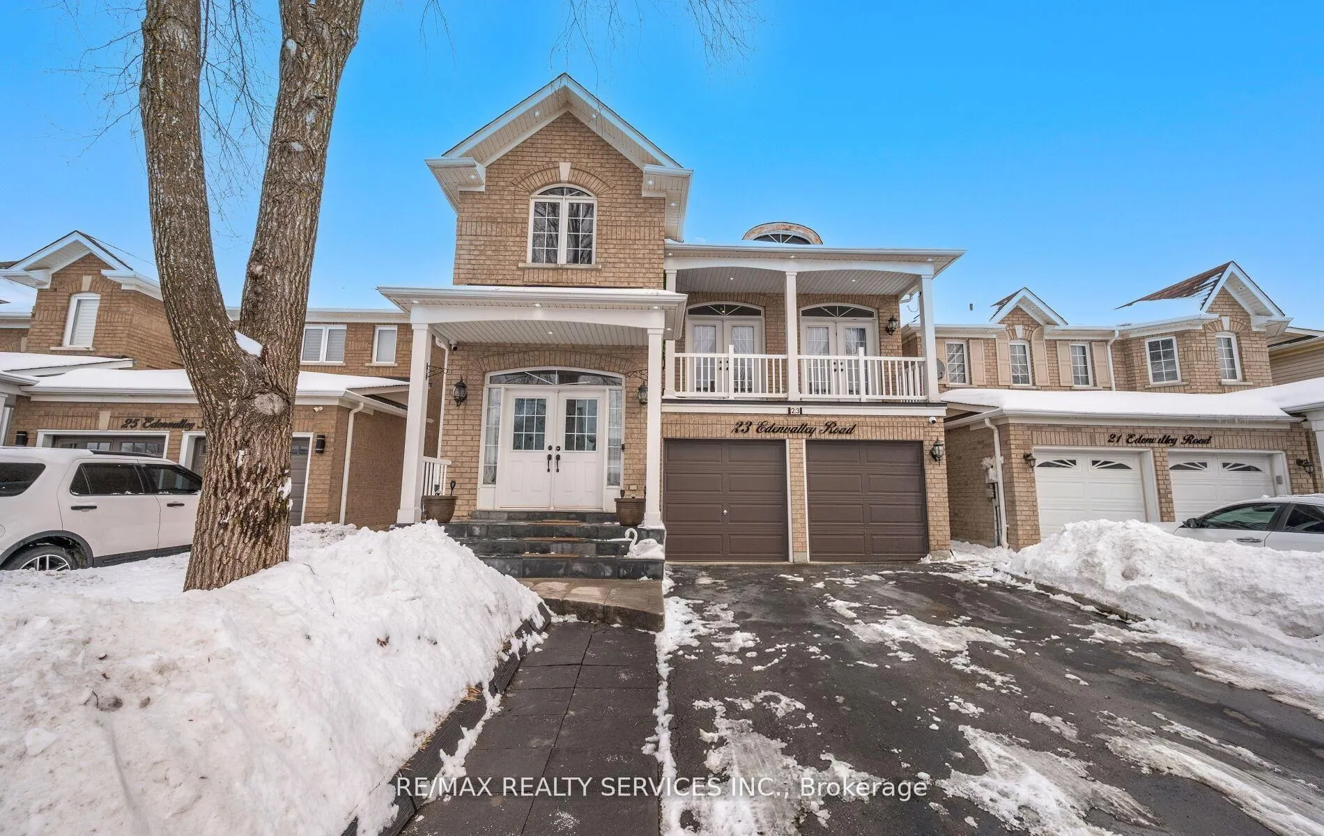 Photo 2 of 23 Edenvalley Road, Brampton, Fletcher's Meadow — HOMEH