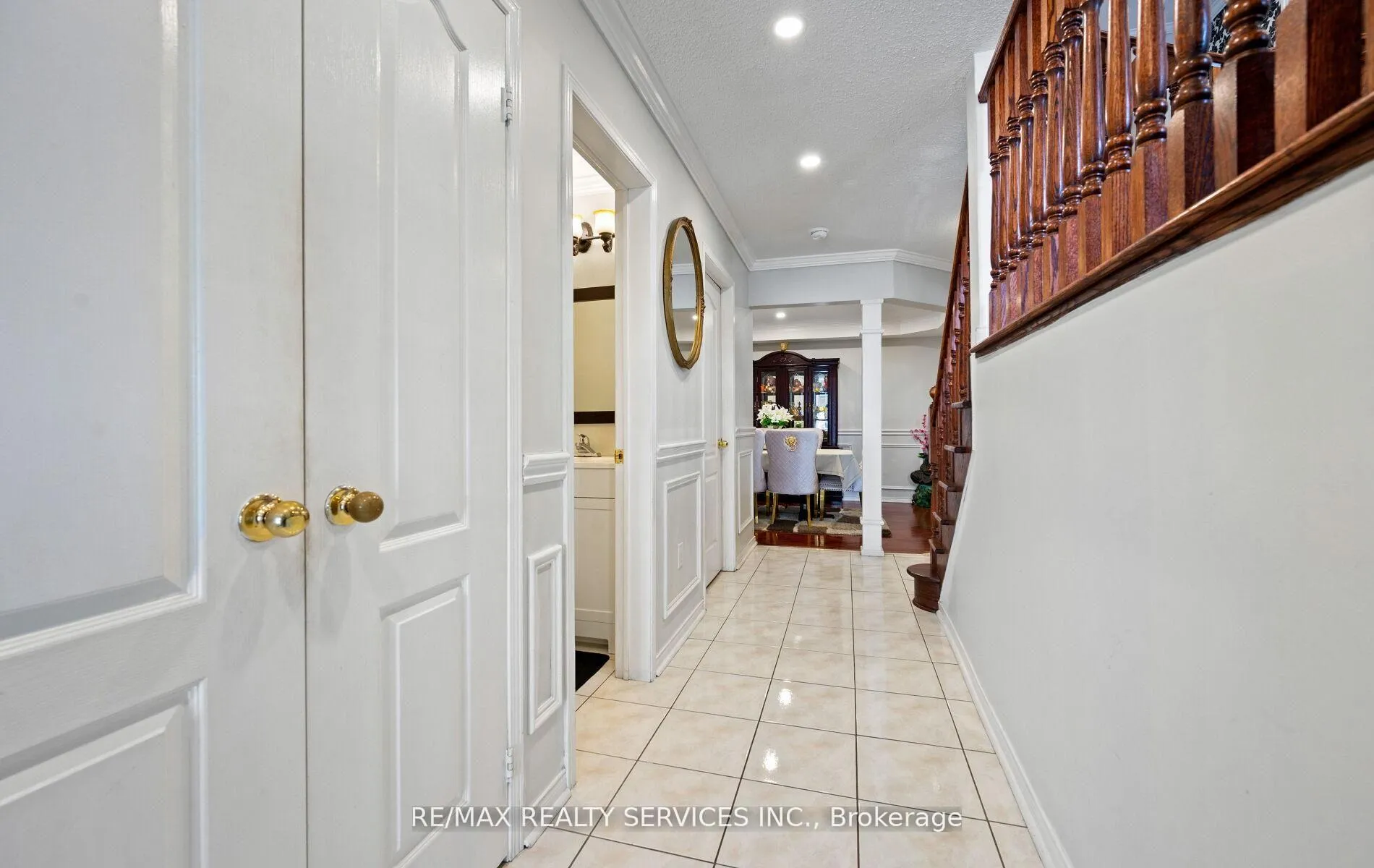 Photo 5 of 23 Edenvalley Road, Brampton, Fletcher's Meadow — HOMEH