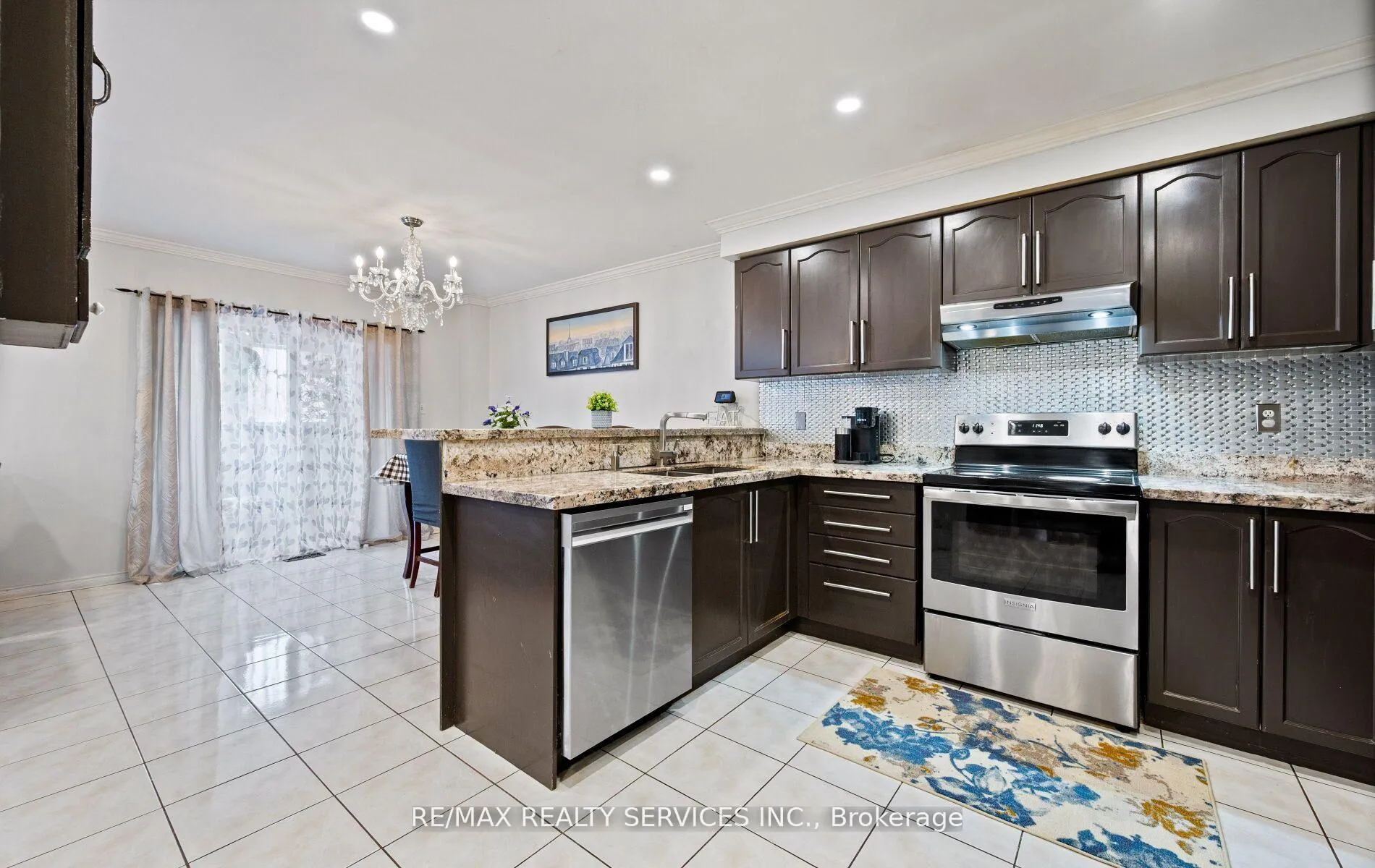 Photo 17 of 23 Edenvalley Road, Brampton, Fletcher's Meadow — HOMEH