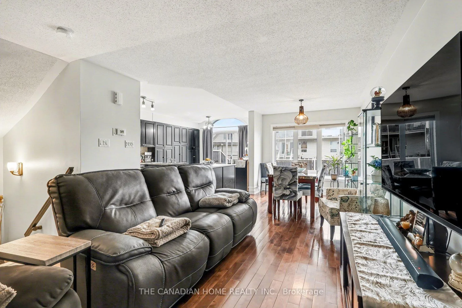 Photo 3 of 265 Wildcliff Way, Ottawa, Avalon East — HOMEH