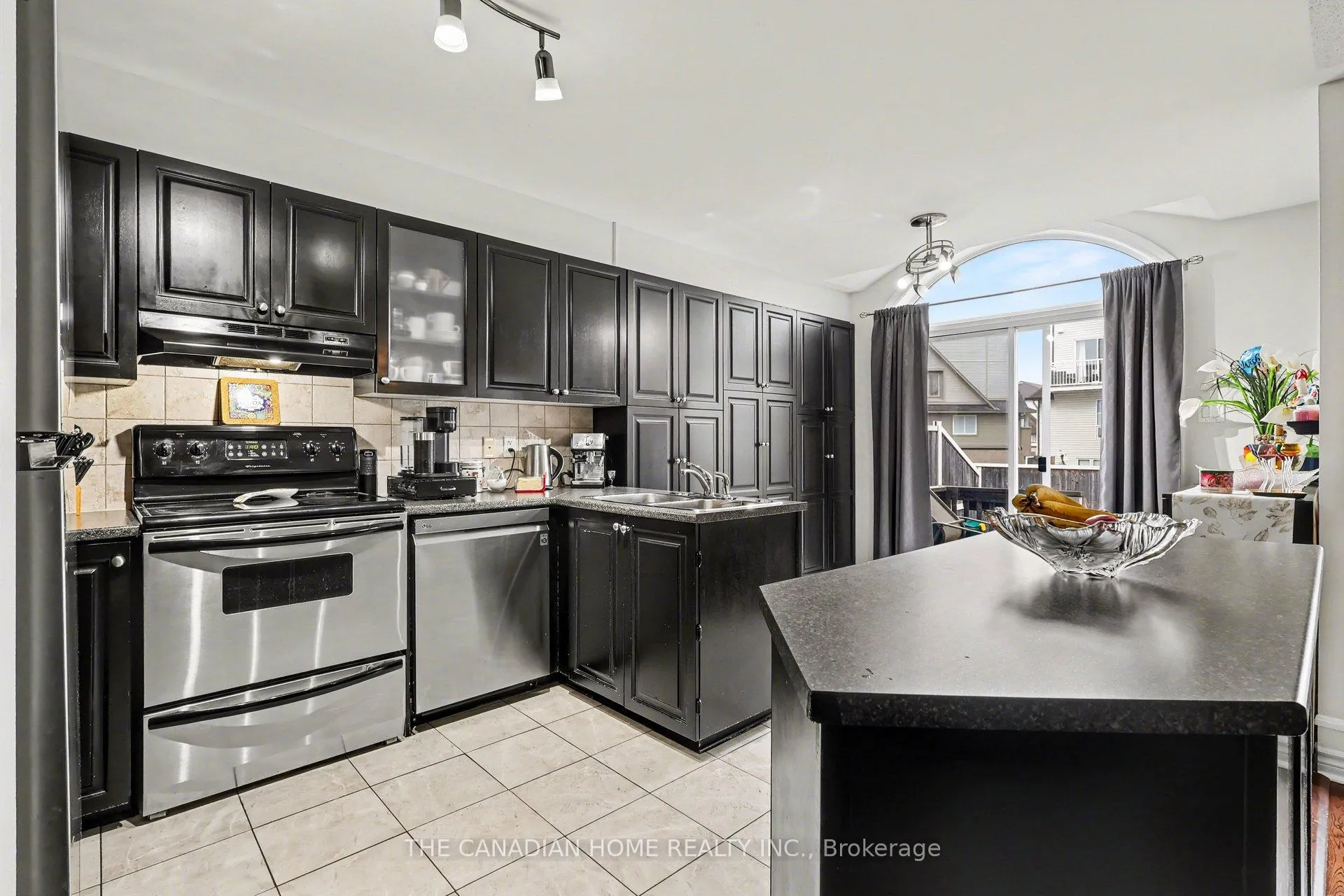 Photo 5 of 265 Wildcliff Way, Ottawa, Avalon East — HOMEH