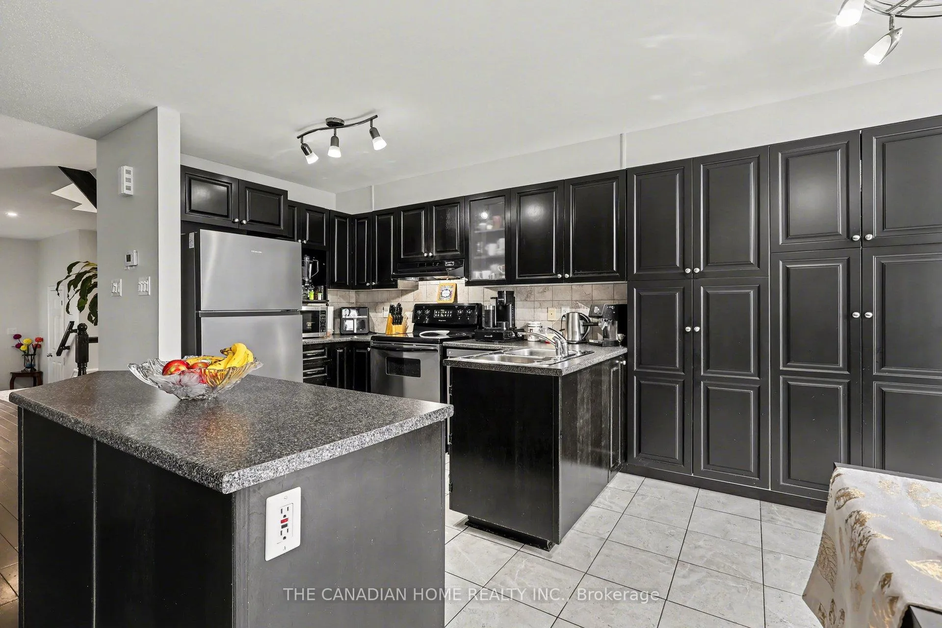 Photo 7 of 265 Wildcliff Way, Ottawa, Avalon East — HOMEH