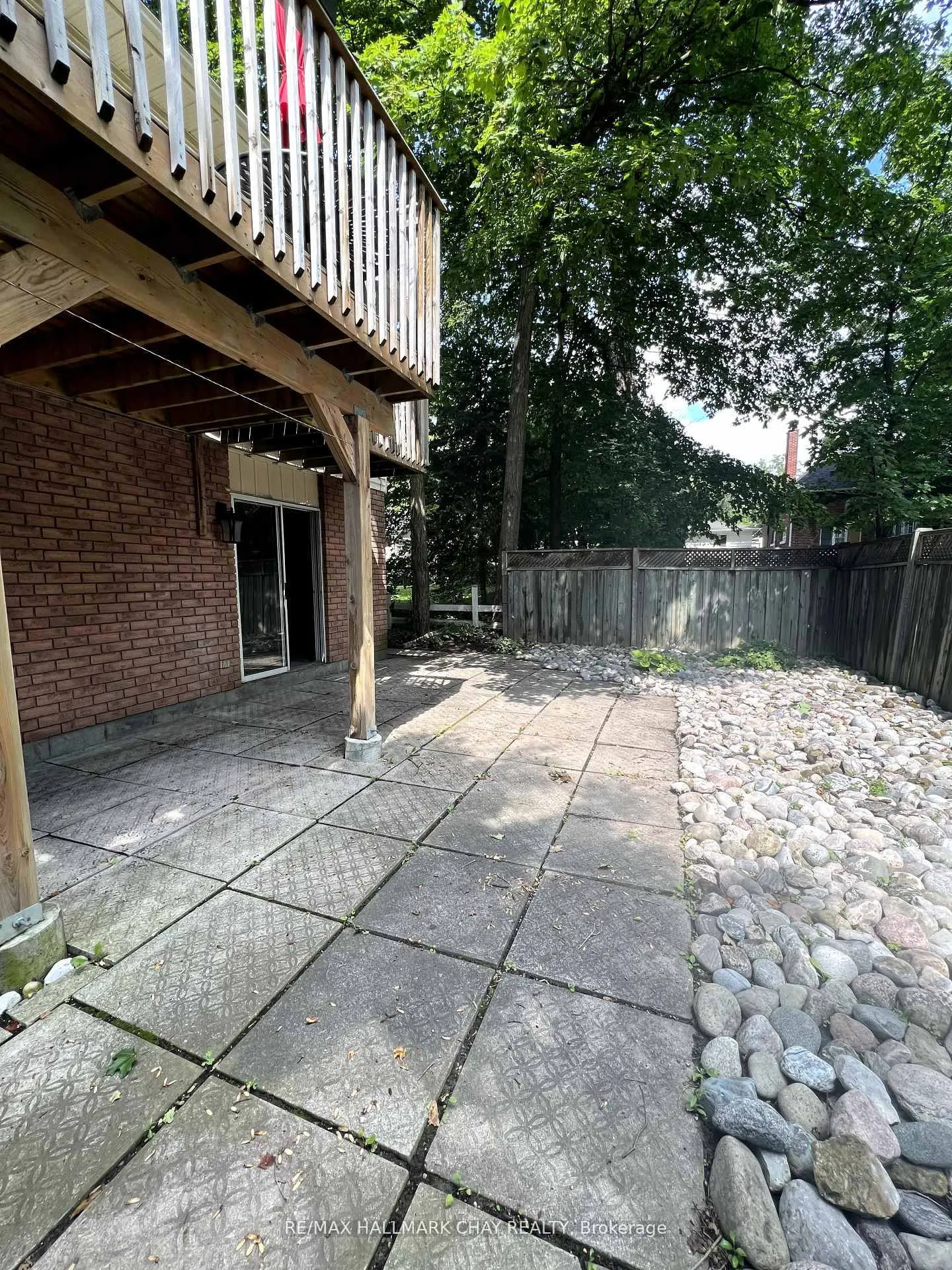 Photo 33 of 155 Maple Avenue, Barrie, City Centre — HOMEH