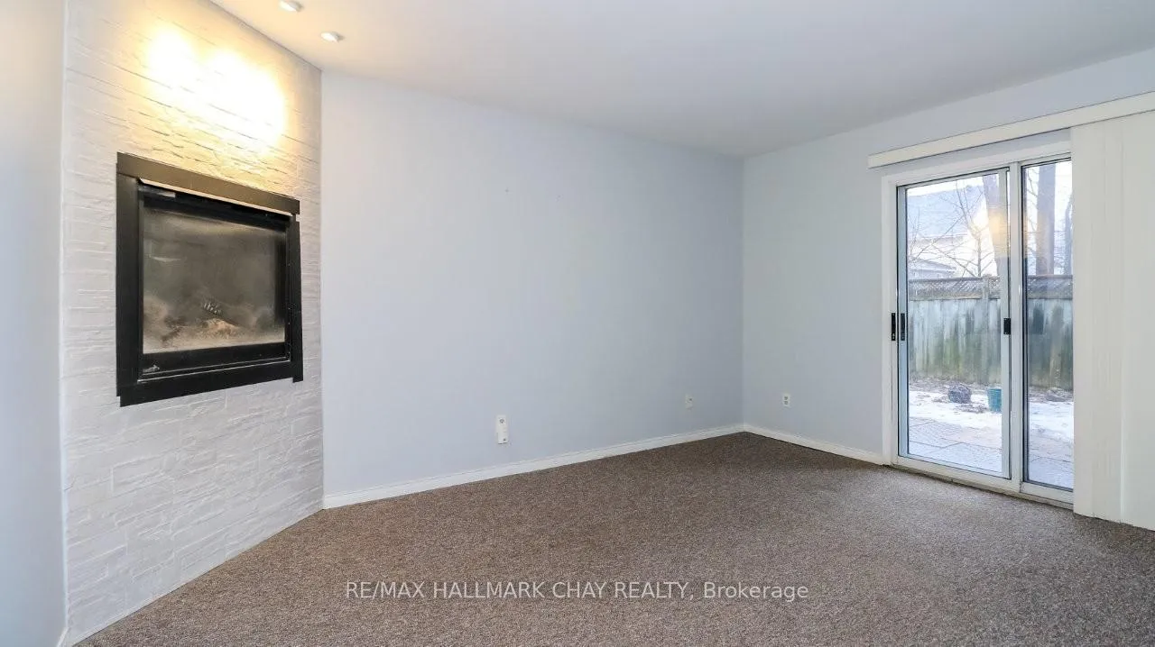Photo 41 of 155 Maple Avenue, Barrie, City Centre — HOMEH
