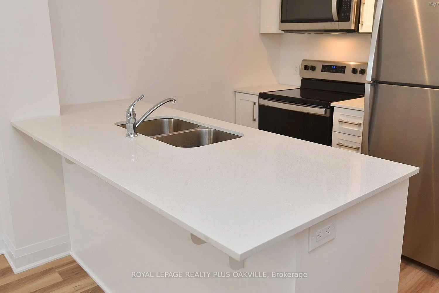 Photo 13 of Unit 211, 1936 Rymal Road, Hamilton, Stoney Creek Mountain — HOMEH
