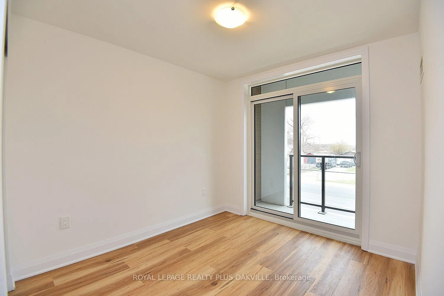 Photo 27 of Unit 211, 1936 Rymal Road, Hamilton, Stoney Creek Mountain — HOMEH