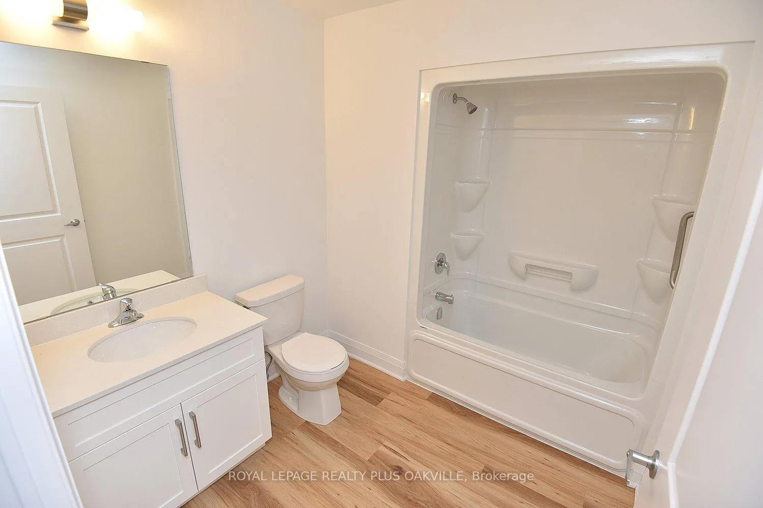 Photo 30 of Unit 211, 1936 Rymal Road, Hamilton, Stoney Creek Mountain — HOMEH