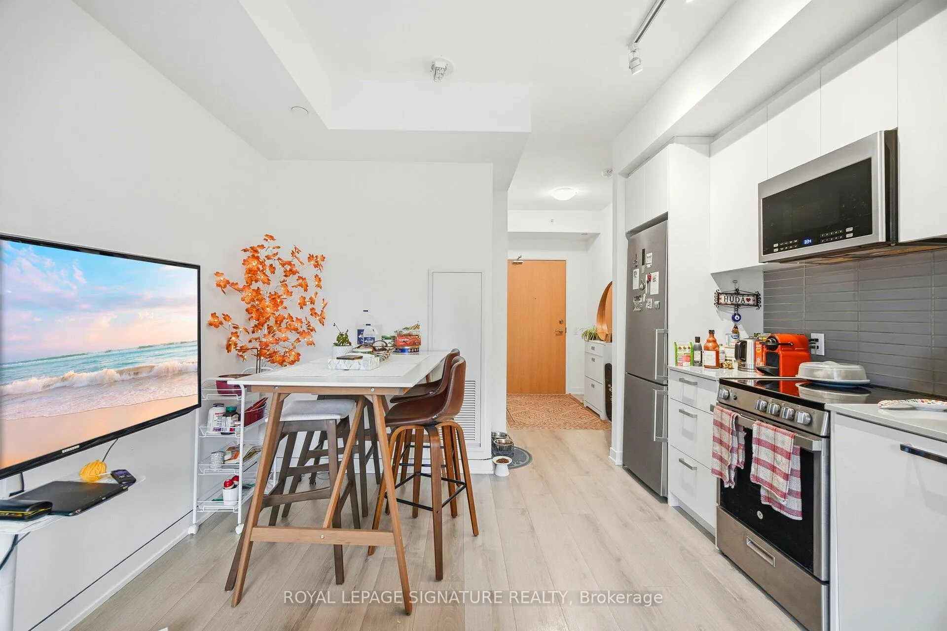 Photo 10 of Unit 208, 1787 St Clair Avenue W, Toronto, Weston-Pellam Park — HOMEH