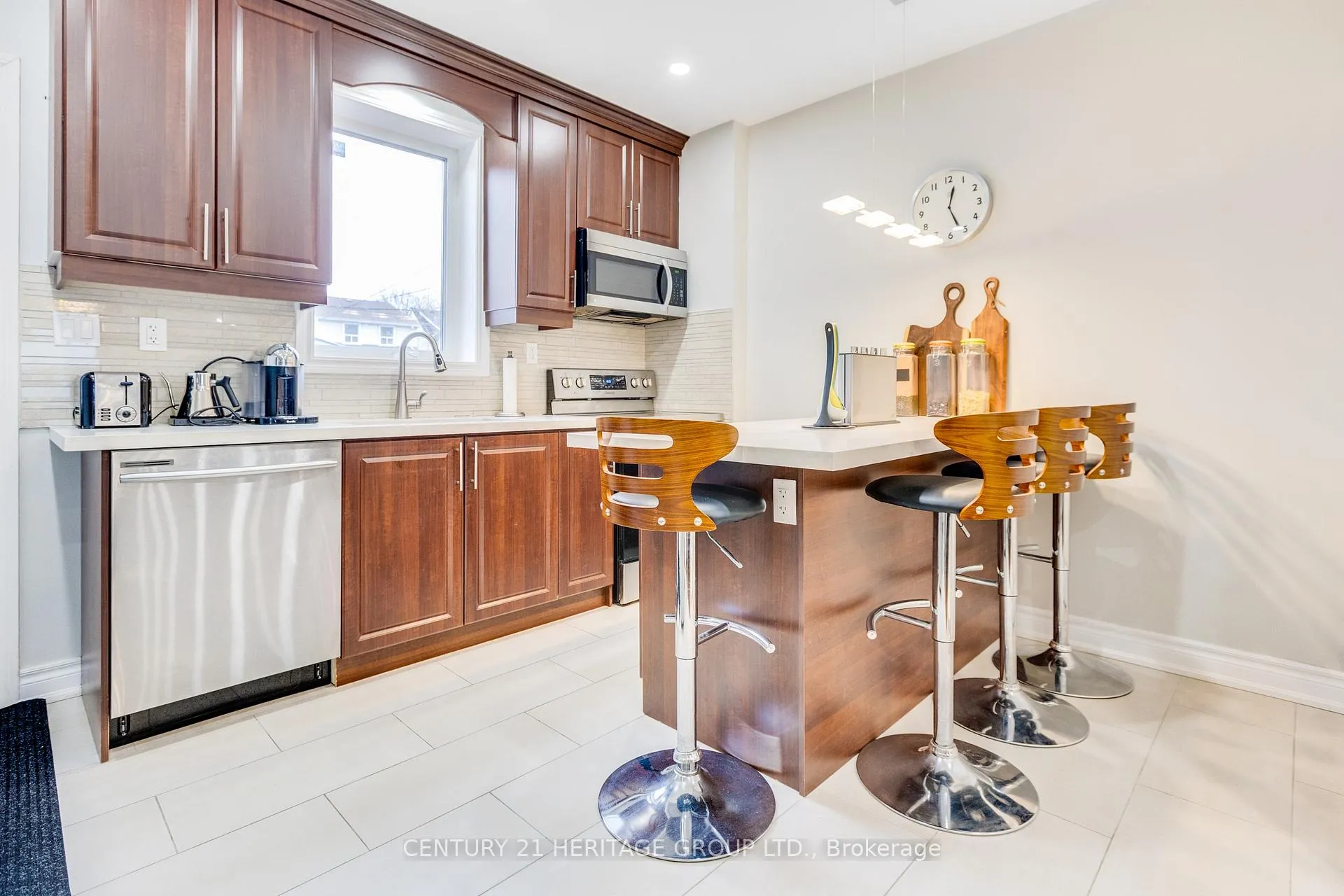 Photo 15 of 3 Denton Avenue, Toronto, Crescent Town — HOMEH