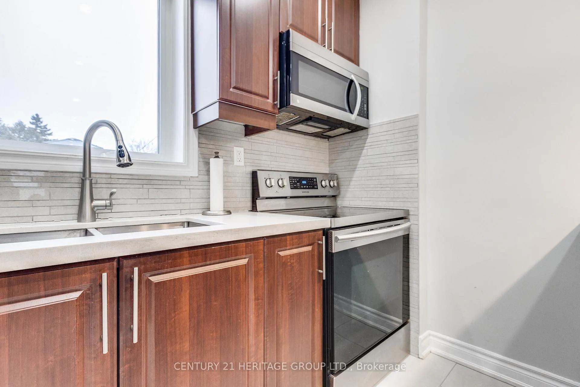 Photo 17 of 3 Denton Avenue, Toronto, Crescent Town — HOMEH