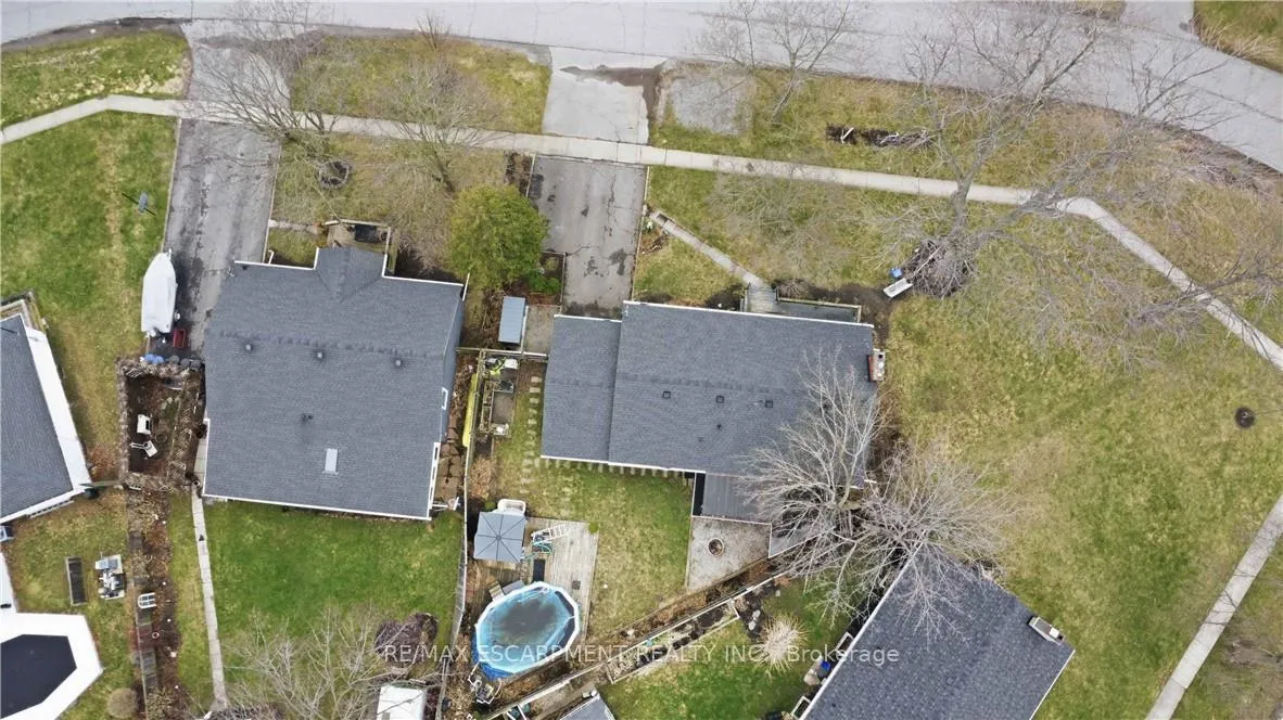 Photo 33 of 40 Nickerson Avenue, St. Catharines, Vine/Linwell — HOMEH