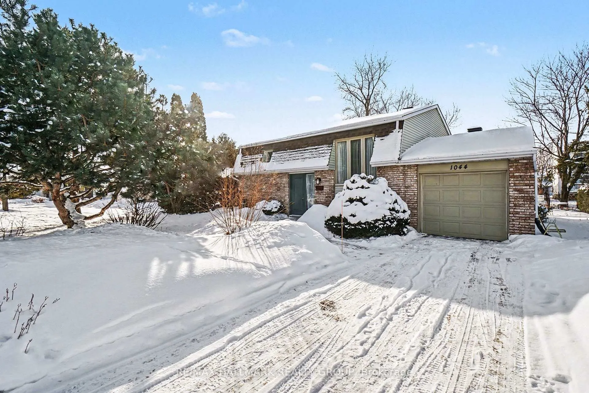 Photo 4 of 1044 Adley Road, Ottawa, Carson Grove — HOMEH