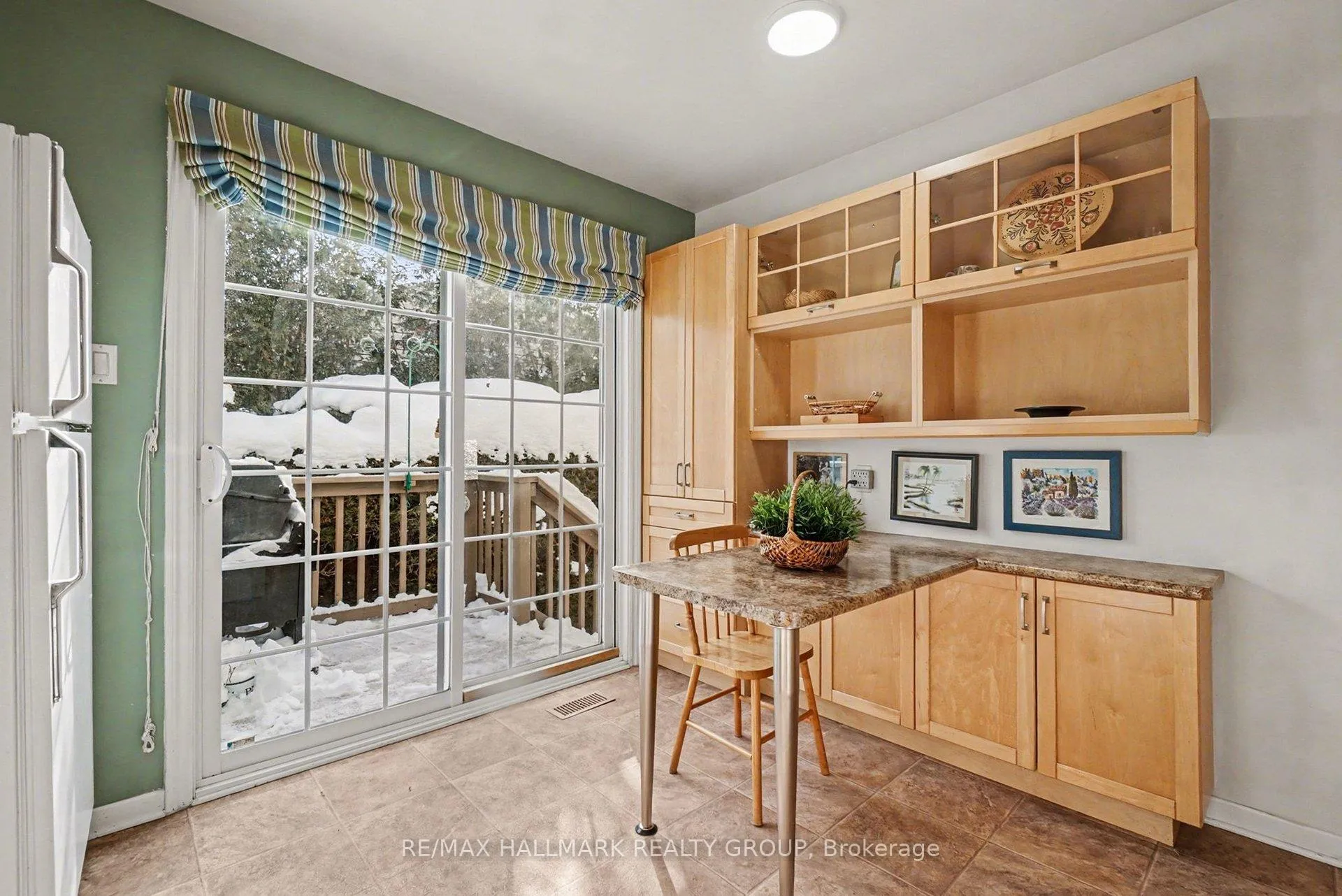 Photo 8 of 1044 Adley Road, Ottawa, Carson Grove — HOMEH