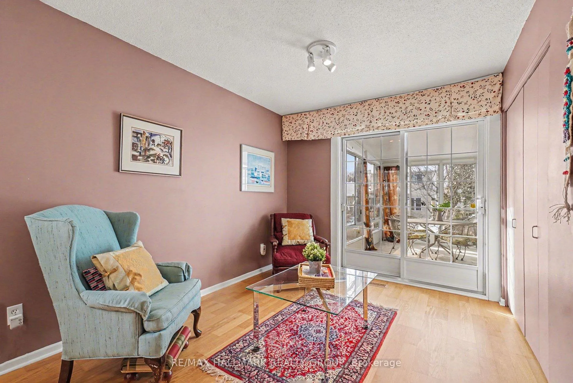 Photo 16 of 1044 Adley Road, Ottawa, Carson Grove — HOMEH