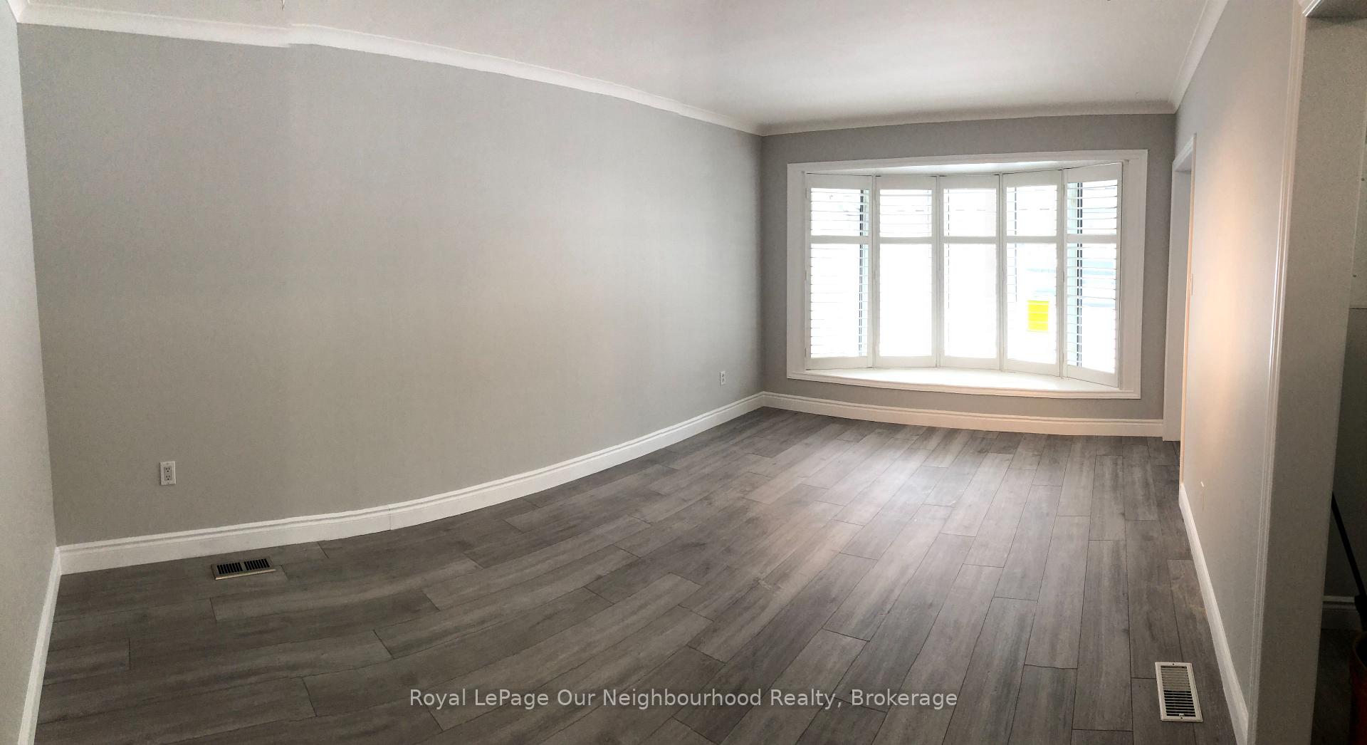 Photo 2 of 78 South Drive, Kitchener — HOMEH