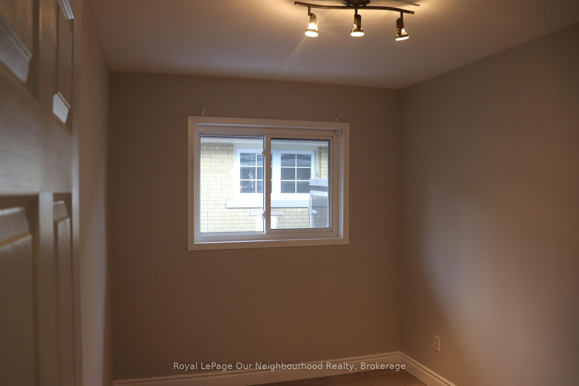 Photo 5 of 78 South Drive, Kitchener — HOMEH
