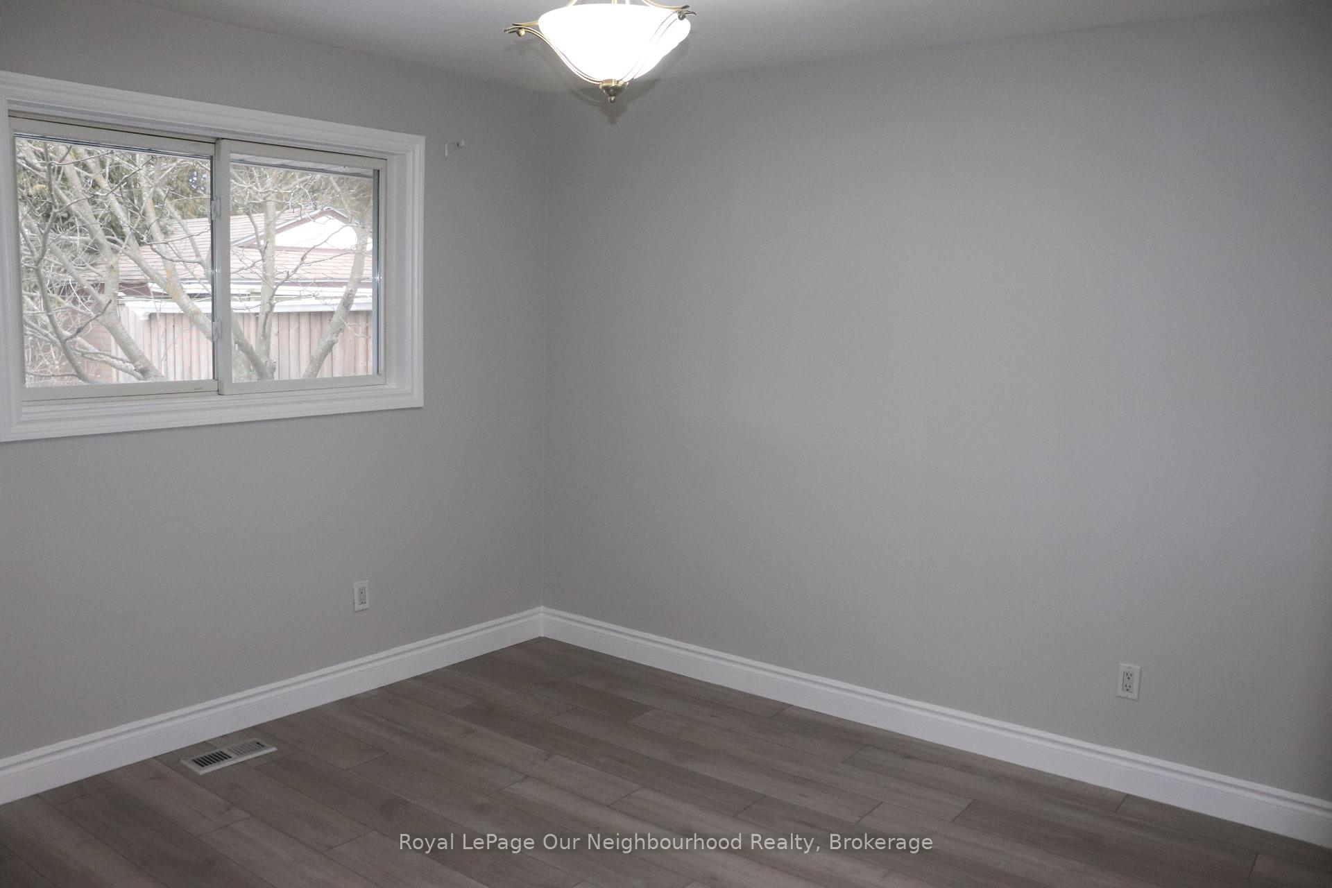 Photo 16 of 78 South Drive, Kitchener — HOMEH