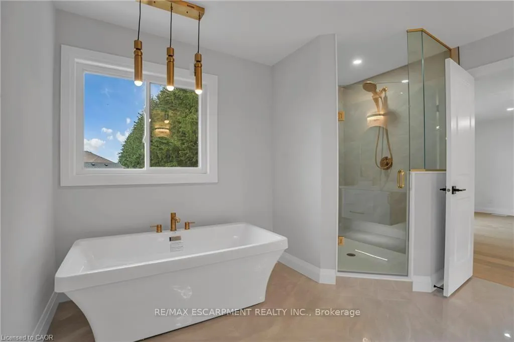Photo 41 of 390 Southcote Road, Hamilton, Ancaster — HOMEH