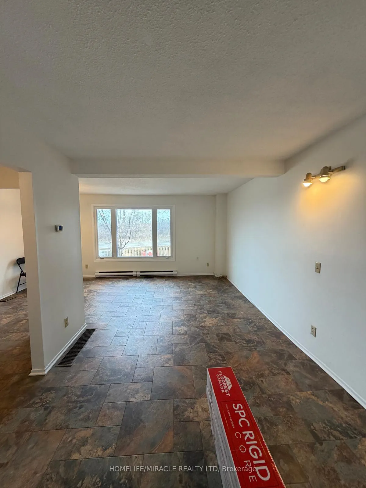 Photo 9 of 39 Coventry Crescent, Kingston, West of Sir John A. Blvd — HOMEH
